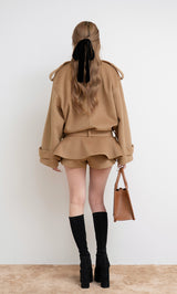 モデル：163cm（着用サイズ：FREE　着用カラー：CAM）