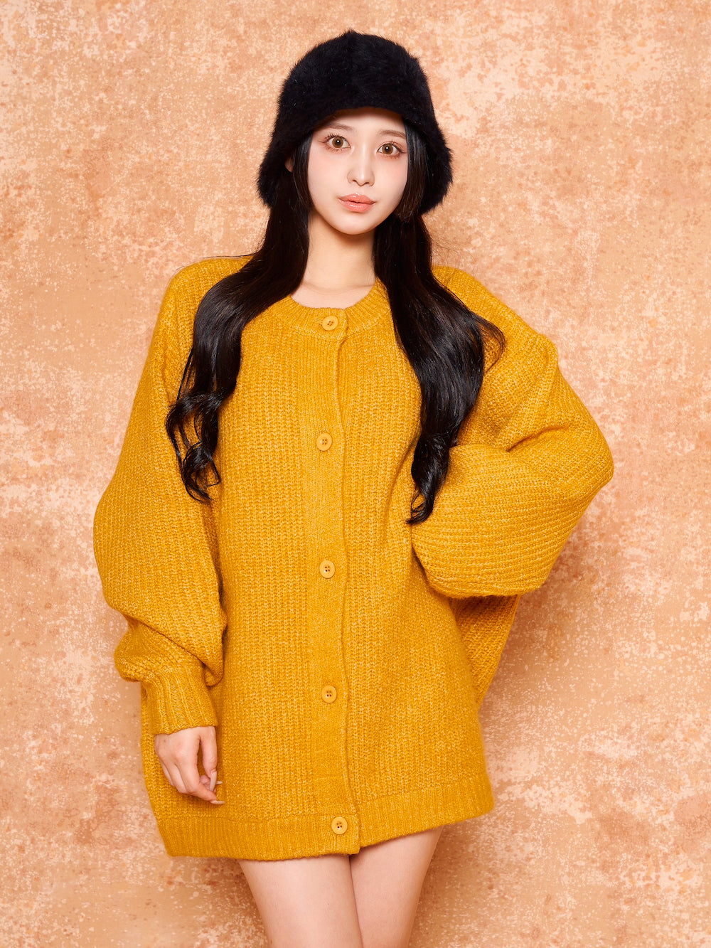 モデル：155cm（着用サイズ：FREE　着用カラー：YEL）