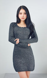 モデル：155cm（着用サイズ：FREE　着用カラー：BLK）