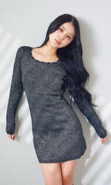 モデル：155cm（着用サイズ：FREE　着用カラー：BLK）