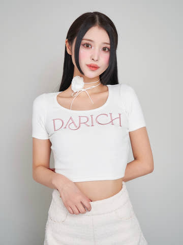 モデル：155cm（着用サイズ：FREE　着用カラー：WHT）