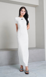 モデル：155cm（着用サイズ：FREE　着用カラー：WHT）