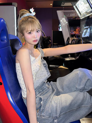 モデル：164cm（着用サイズ：M　着用カラー：BLU）