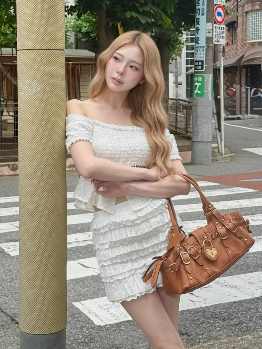 モデル：163cm（着用サイズ：FREE　着用カラー：WHT）