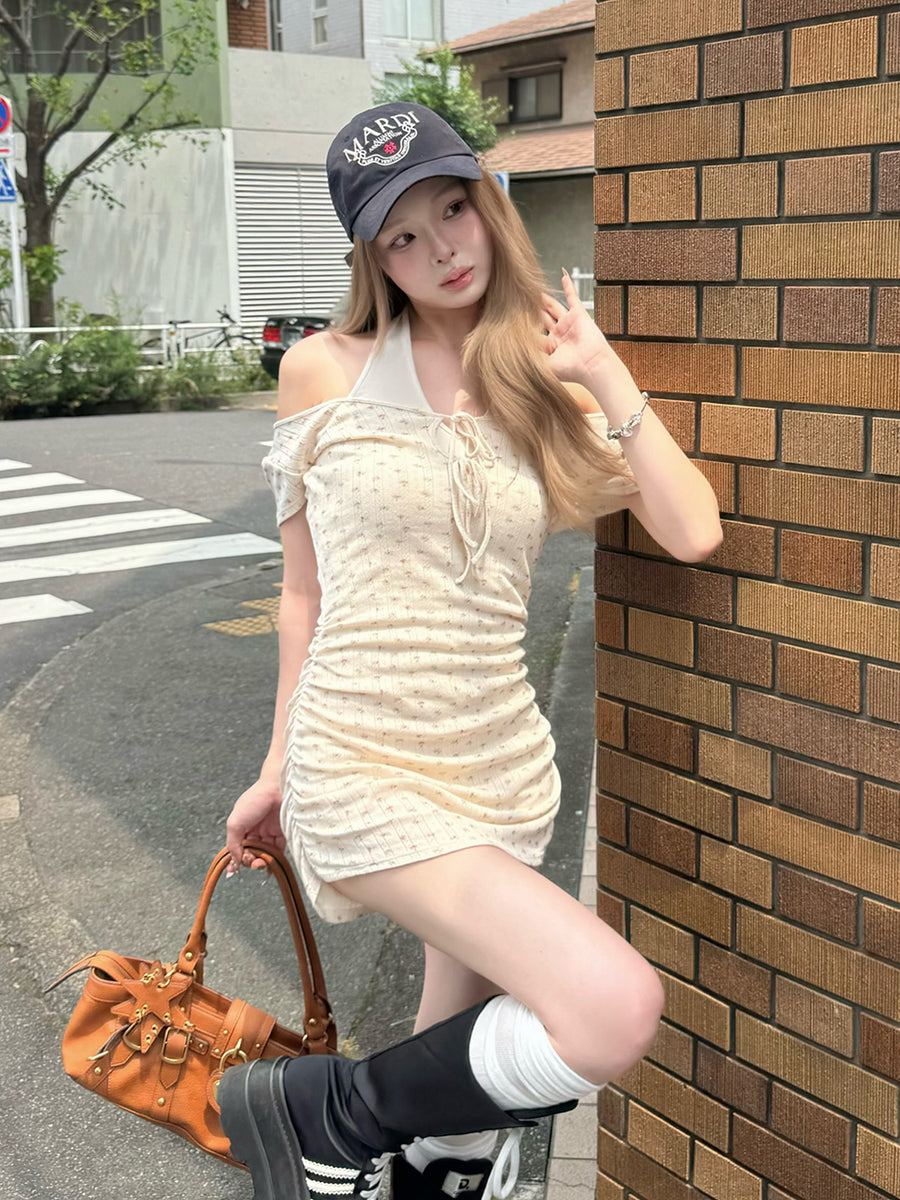 モデル：163cm（着用サイズ：FREE　着用カラー：IVO）