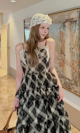 モデル：163cm（着用サイズ：FREE　着用カラー：BLK）