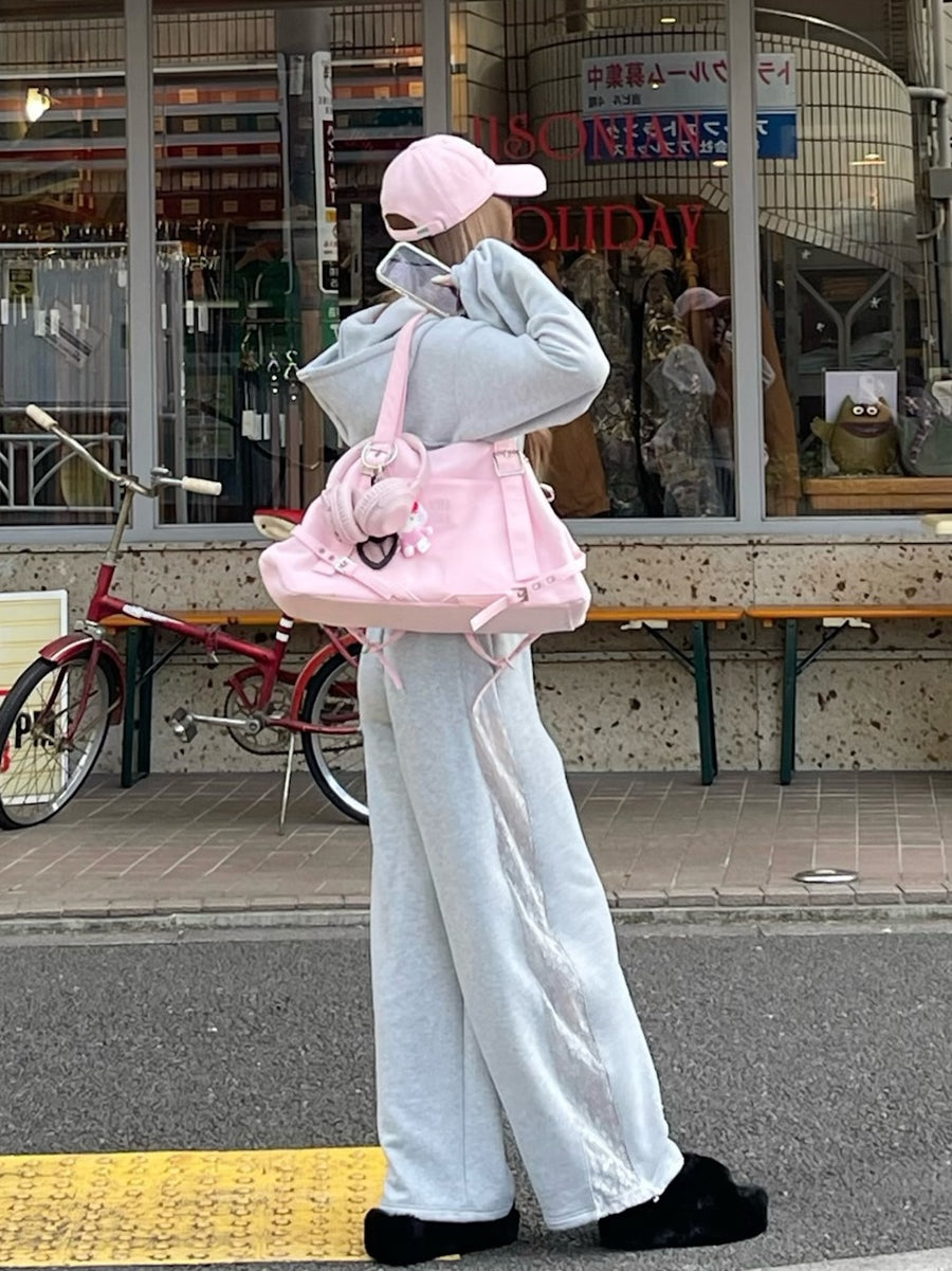 モデル：163cm（着用サイズ：FREE　着用カラー：GRY）