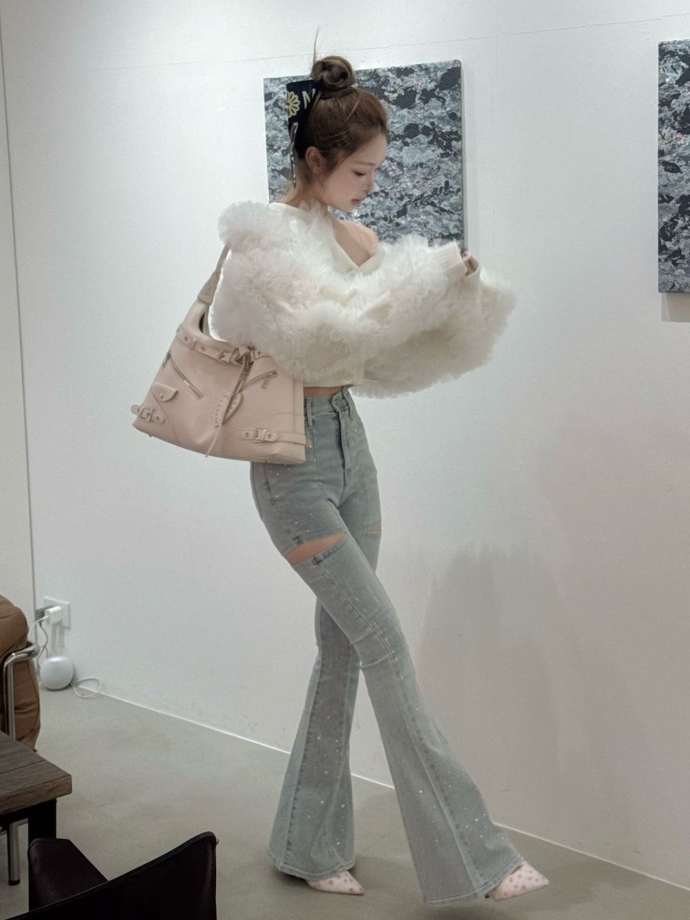 モデル：163cm（着用サイズ：M　着用カラー：I-BLU）