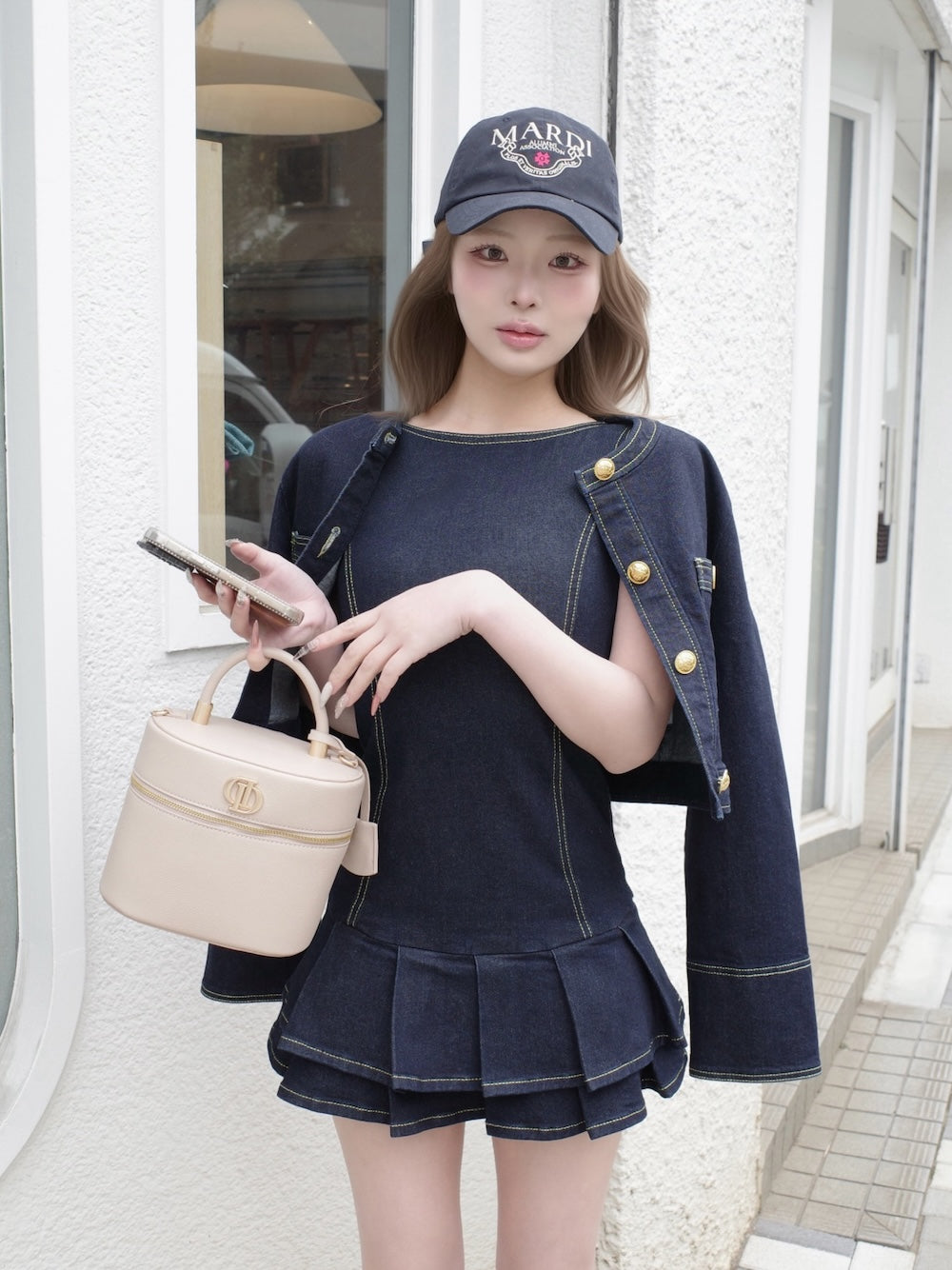 モデル：163cm（着用サイズ：FREE　着用カラー：IND）