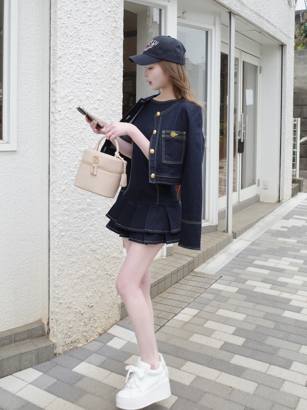 モデル：163cm（着用サイズ：FREE　着用カラー：IND）