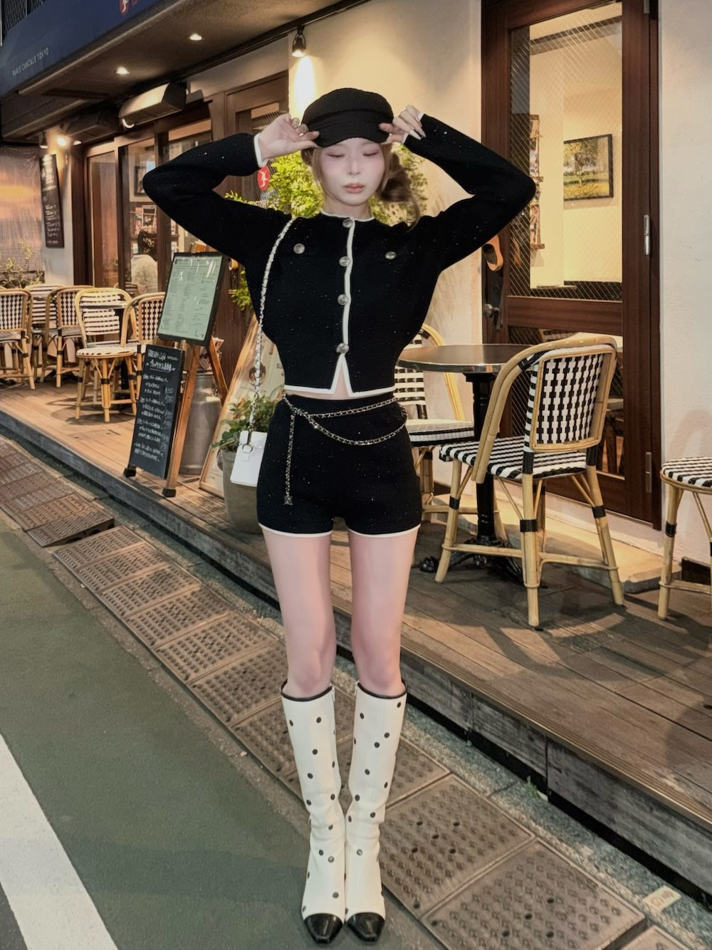 モデル：163cm（着用サイズ：FREE　着用カラー：BLK）