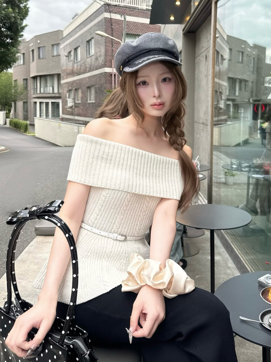 モデル：163cm（着用サイズ：FREE　着用カラー：IVO