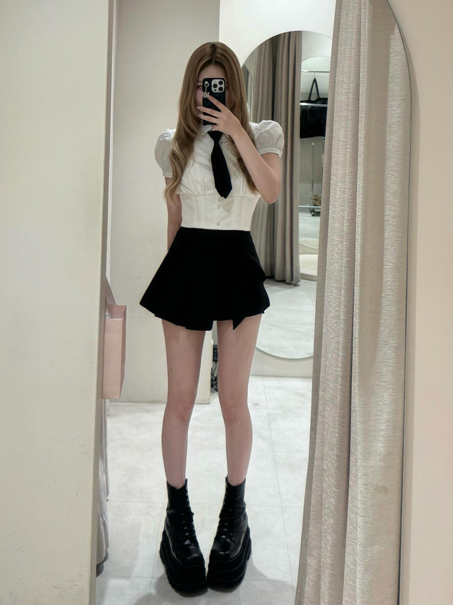 モデル：163cm（着用サイズ：FREE　着用カラー：WHT）