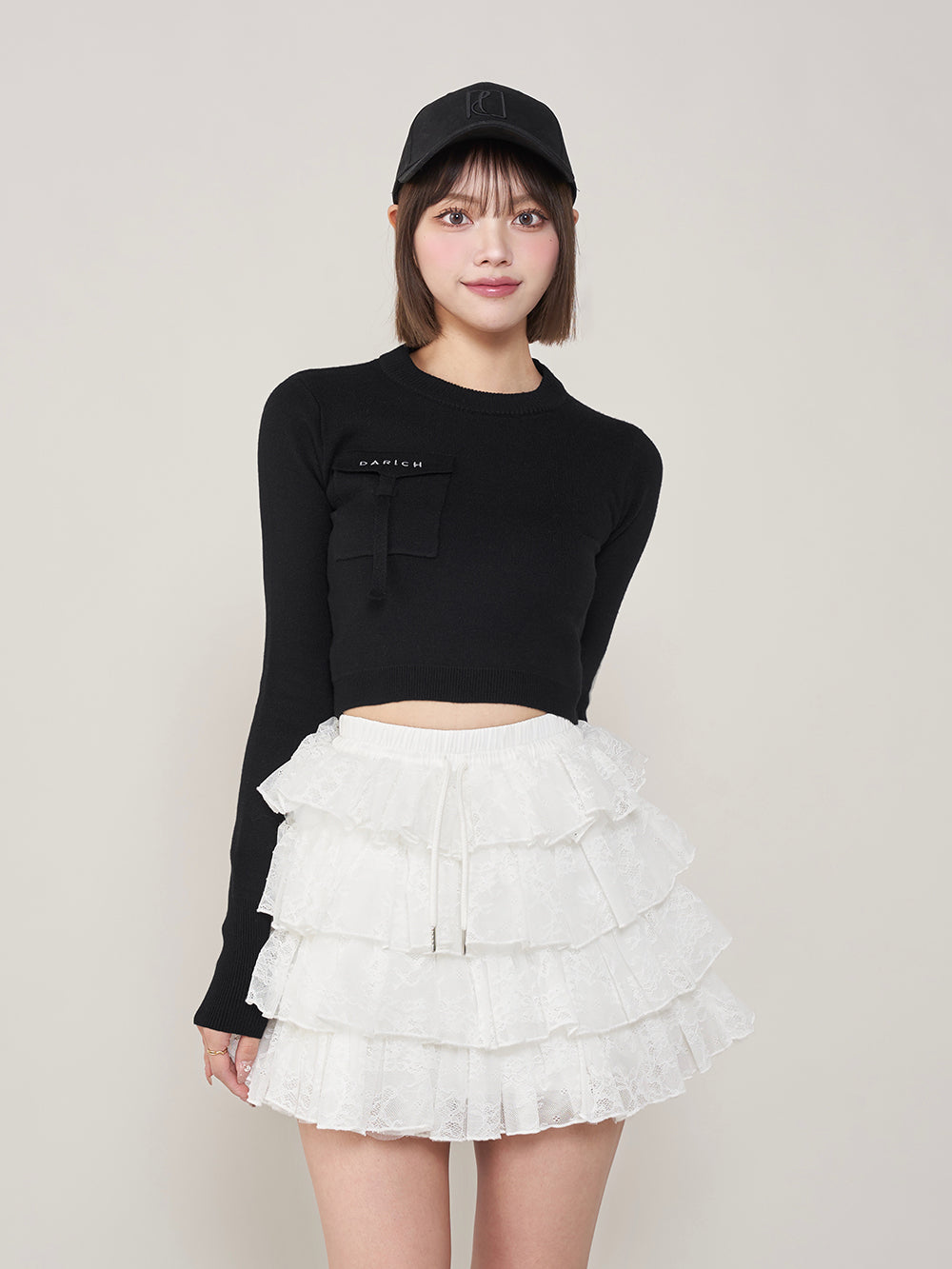 モデル：163cm（着用サイズ：FREE　着用カラー：BLK）