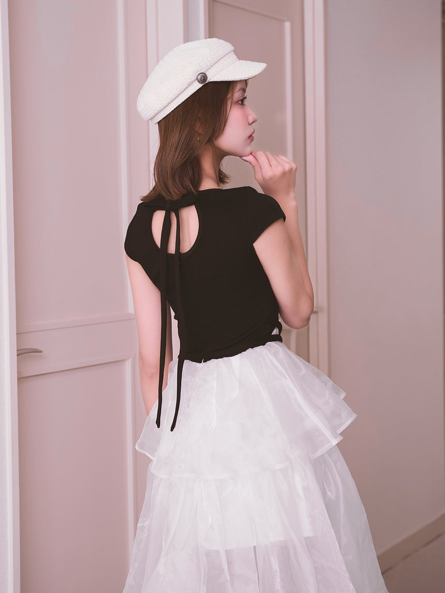 モデル：163cm（着用サイズ：FREE　着用カラー：BLK）