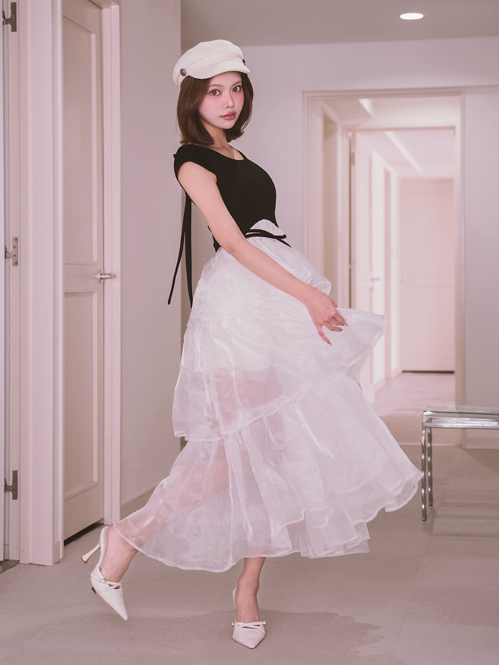 モデル：163cm（着用サイズ：FREE　着用カラー：BLK）