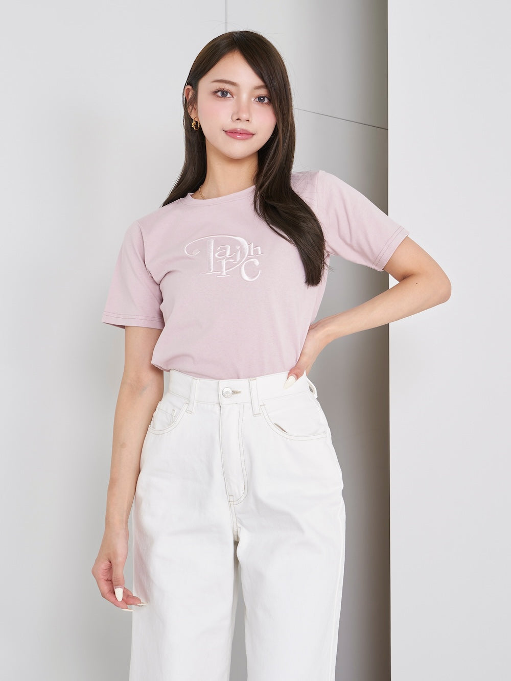 モデル：163cm（着用サイズ：FREE　着用カラー：PUR）