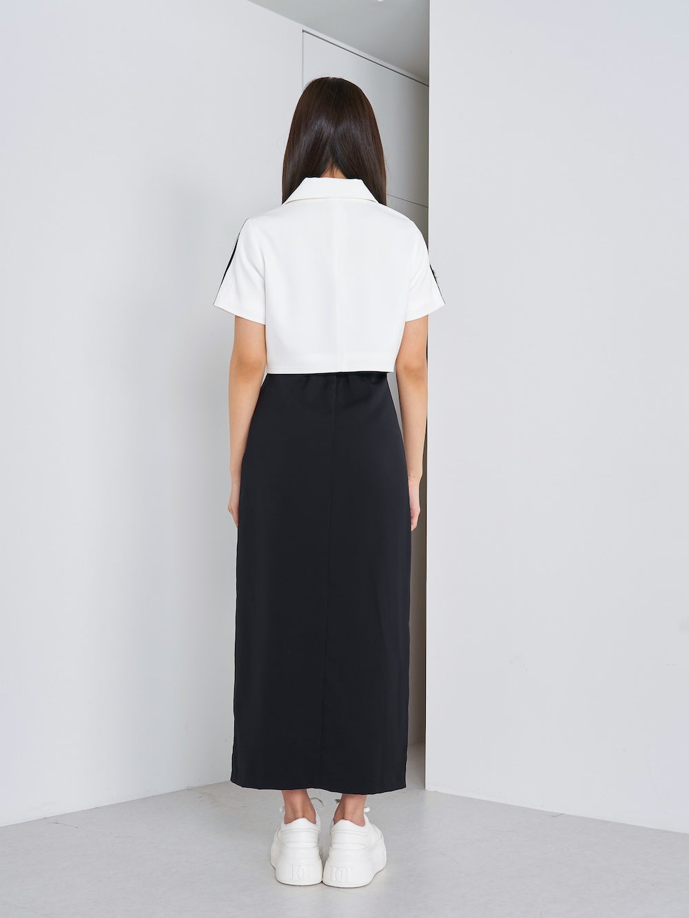 モデル：163cm（着用サイズ：FREE　着用カラー：WHT）