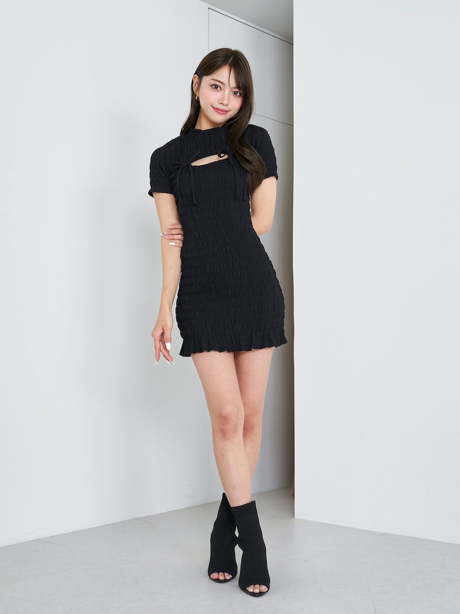 モデル：163cm（着用サイズ：FREE　着用カラー：BLK）