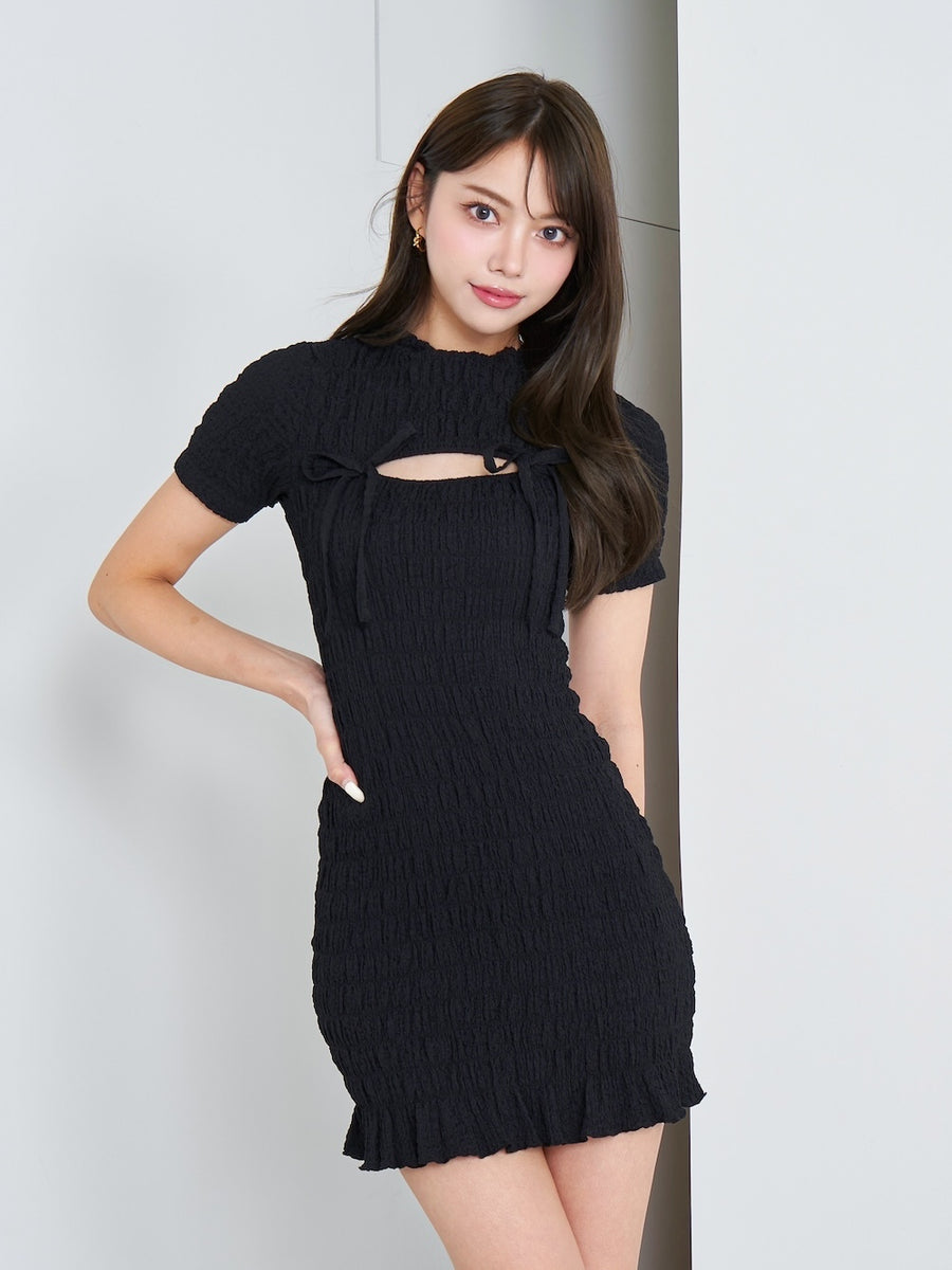 モデル：163cm（着用サイズ：FREE　着用カラー：BLK）