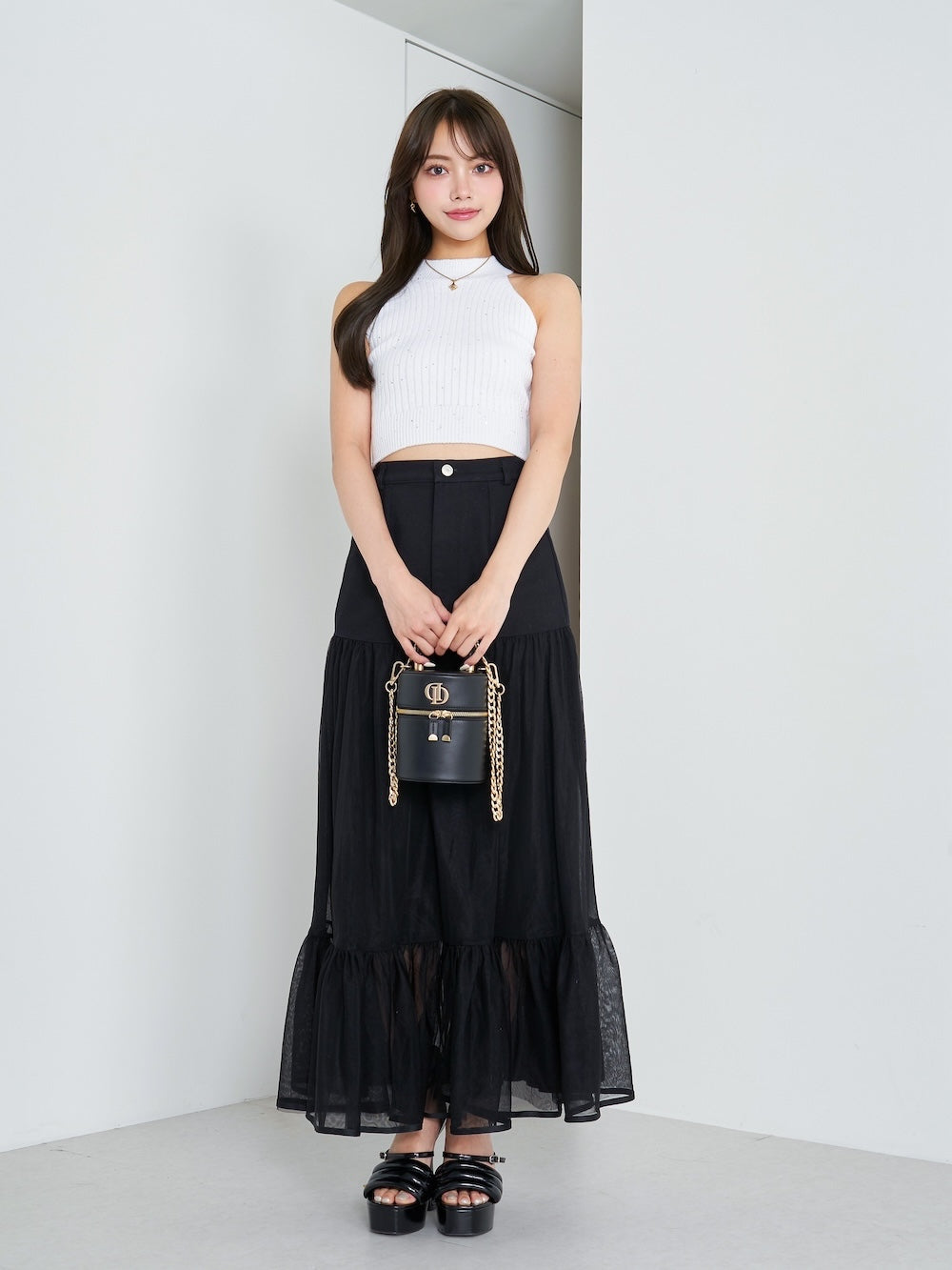 モデル：163cm（着用サイズ：FREE　着用カラー：WHT）