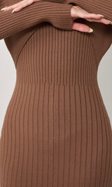 モデル：163cm（着用サイズ：FREE　着用カラー：BRN）