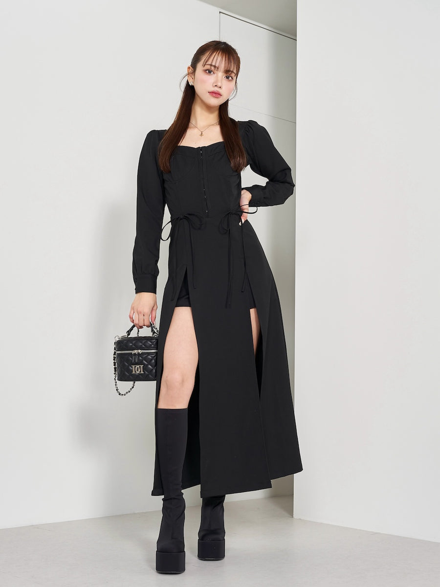 モデル：163cm（着用サイズ：FREE　着用カラー：BLK）