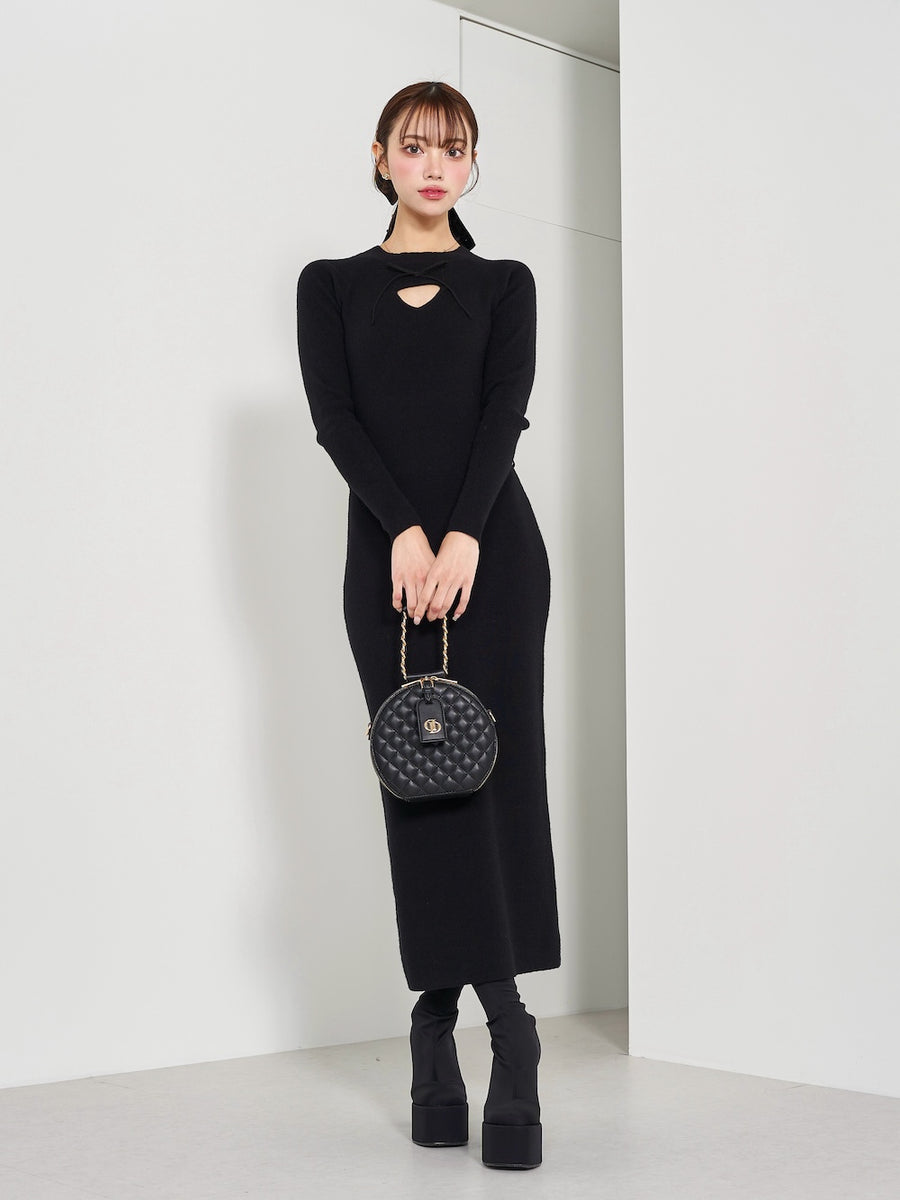 モデル：163cm（着用サイズ：FREE　着用カラー：BLK）