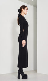 モデル：163cm（着用サイズ：FREE　着用カラー：BLK）