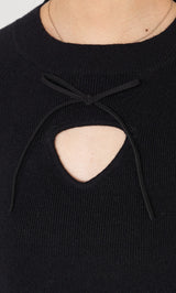 モデル：163cm（着用サイズ：FREE　着用カラー：BLK）