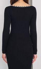 モデル：163cm（着用サイズ：FREE　着用カラー：BLK）