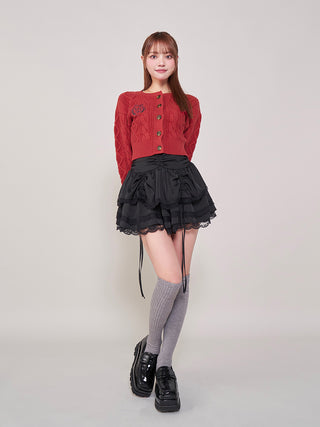 モデル：163cm（着用サイズ：FREE　着用カラー：RED）
