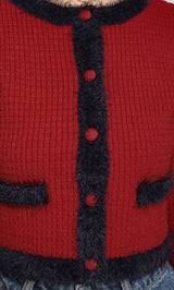 モデル：163cm（着用サイズ：FREE　着用カラー：RED）