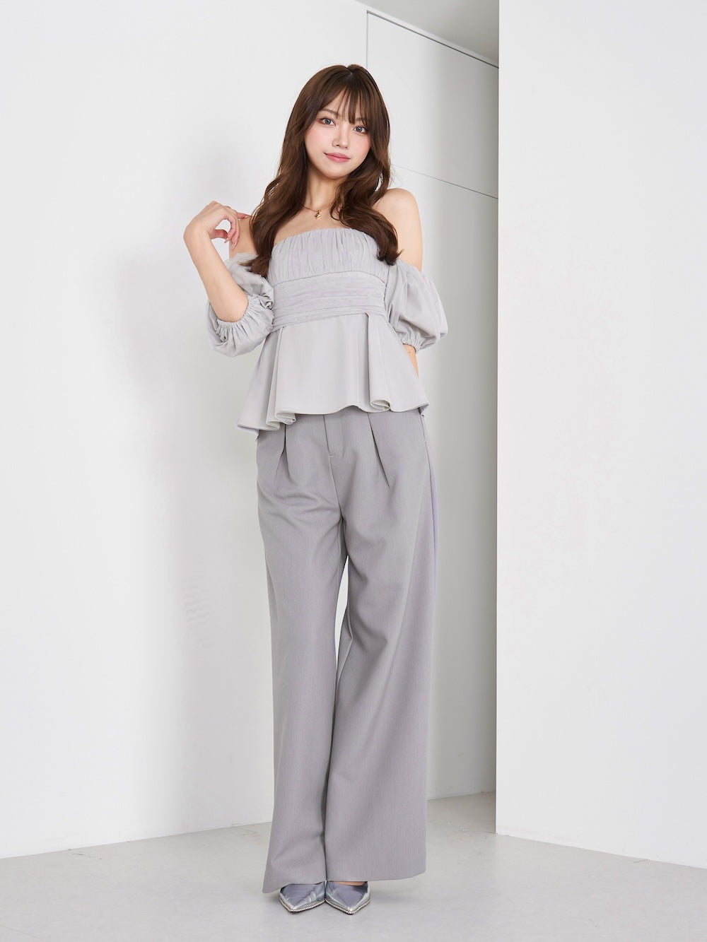 モデル：163cm（着用サイズ：FREE　着用カラー：GRY）