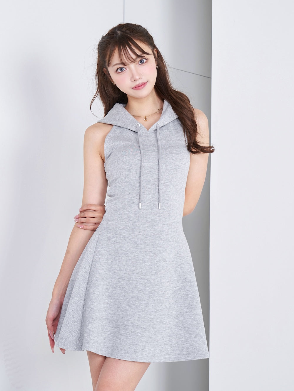 モデル：163cm（着用サイズ：FREE　着用カラー：GRY）