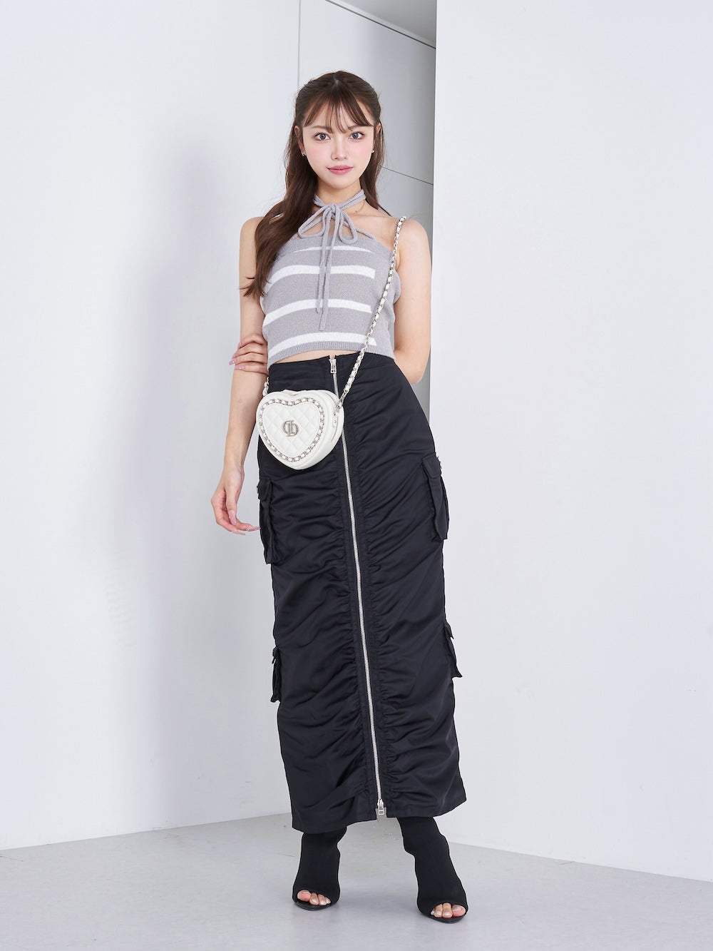 モデル：163cm（着用サイズ：FREE　着用カラー：GRY）