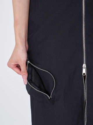 モデル：163cm（着用サイズ：FREE　着用カラー：BLK）
