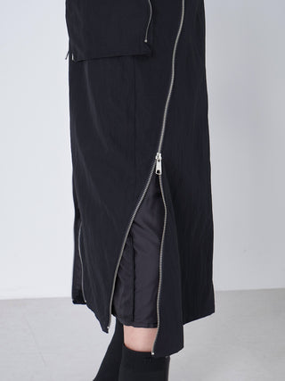 モデル：163cm（着用サイズ：FREE　着用カラー：BLK）