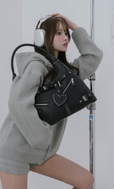 サイズ：FREE　カラー：BLK