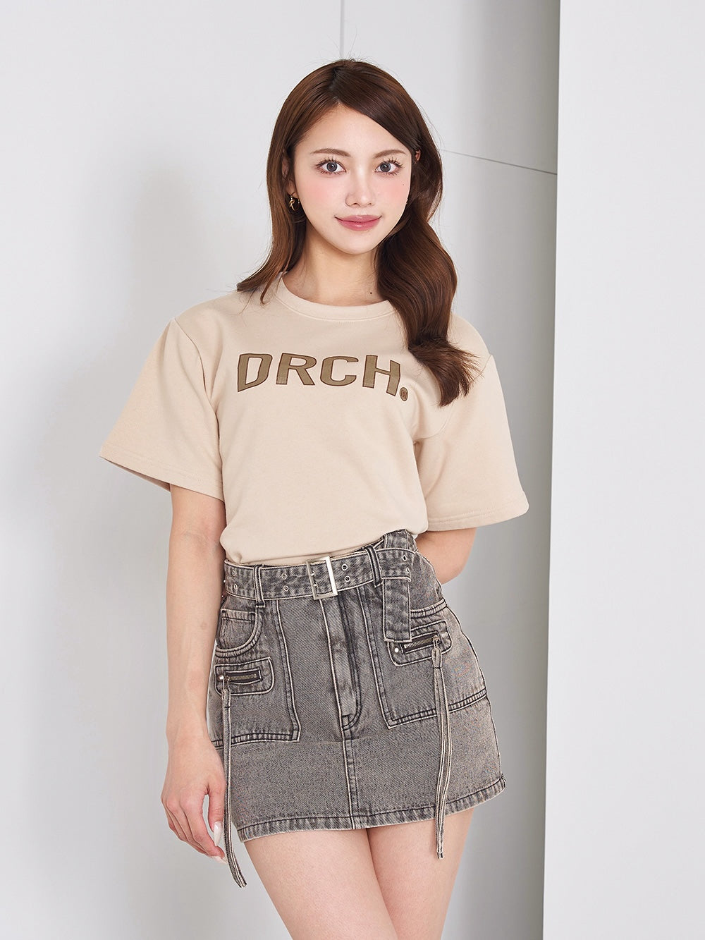 ボックスロゴTシャツ - beg