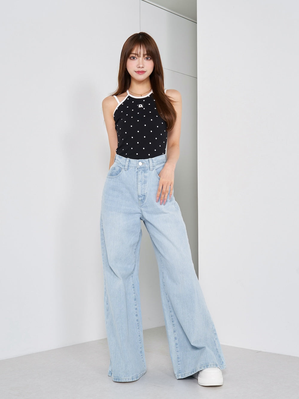 モデル：163cm（着用サイズ：FREE　着用カラー：BLK）