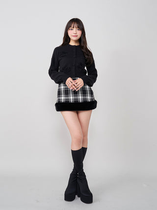 モデル：163cm（着用サイズ：FREE　着用カラー：BLK）