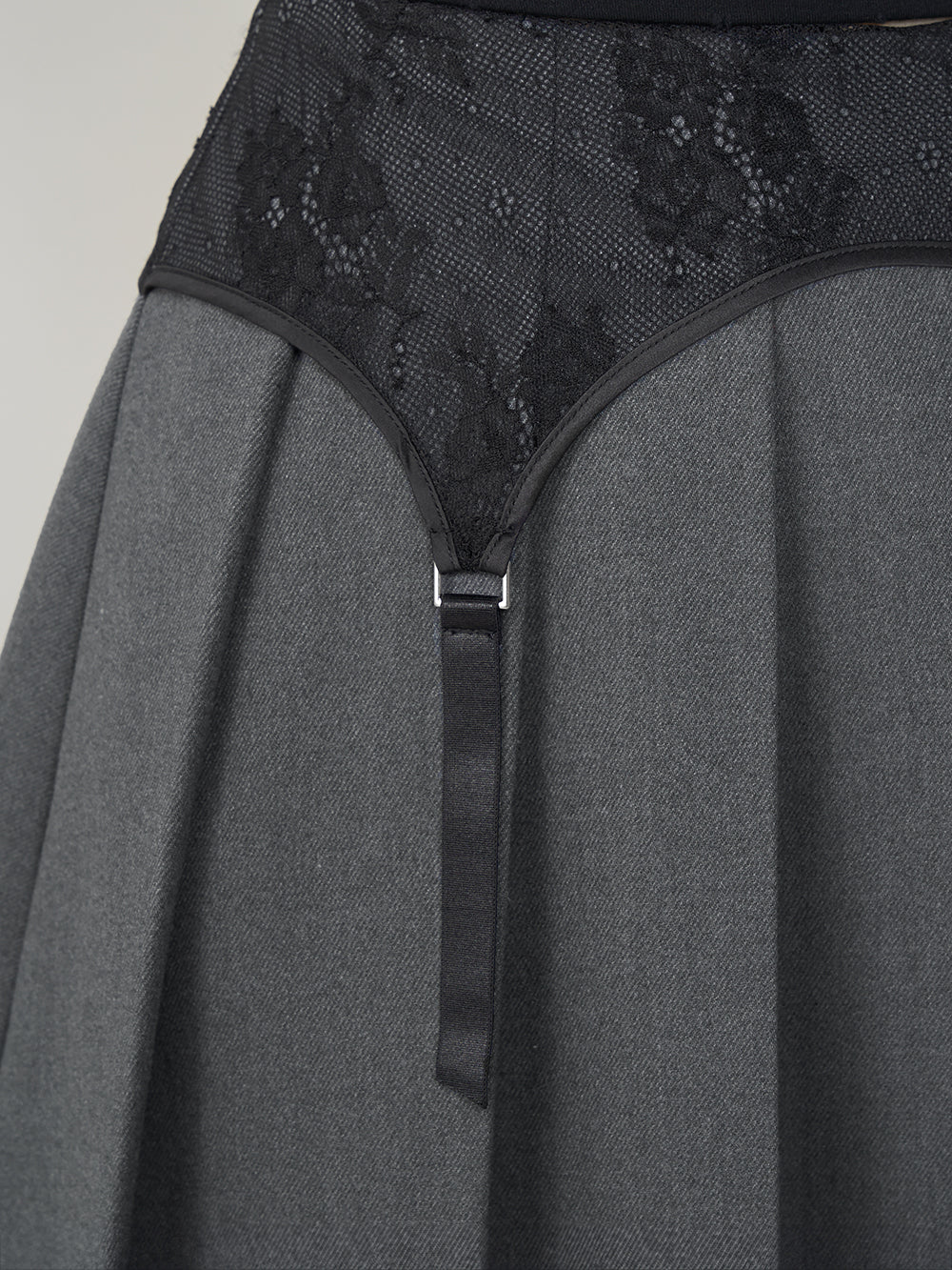 モデル：163cm（着用サイズ：S　着用カラー：GRY）