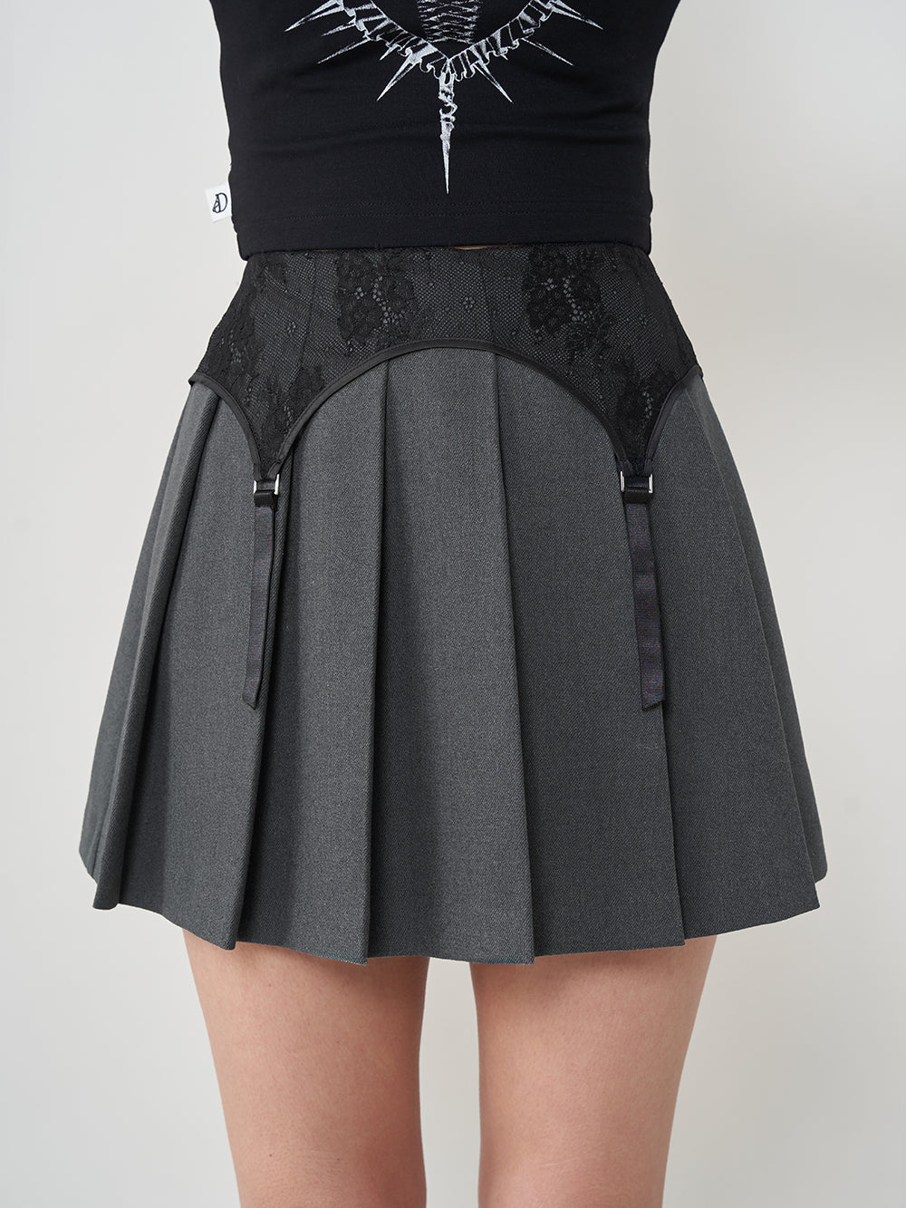 モデル：163cm（着用サイズ：S　着用カラー：GRY）