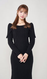 モデル：163cm（着用サイズ：FREE　着用カラー：BLK）