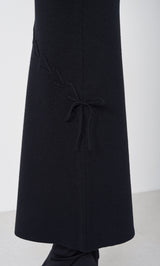 モデル：163cm（着用サイズ：FREE　着用カラー：BLK）