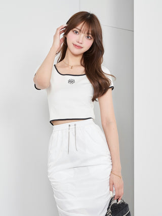 モデル：163cm（着用サイズ：FREE　着用カラー：WHT）