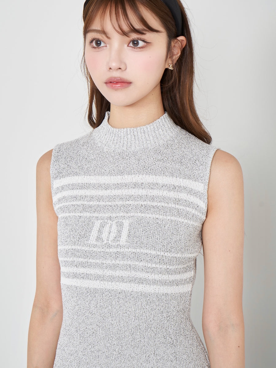 モデル：163cm（着用サイズ：FREE　着用カラー：GRY）