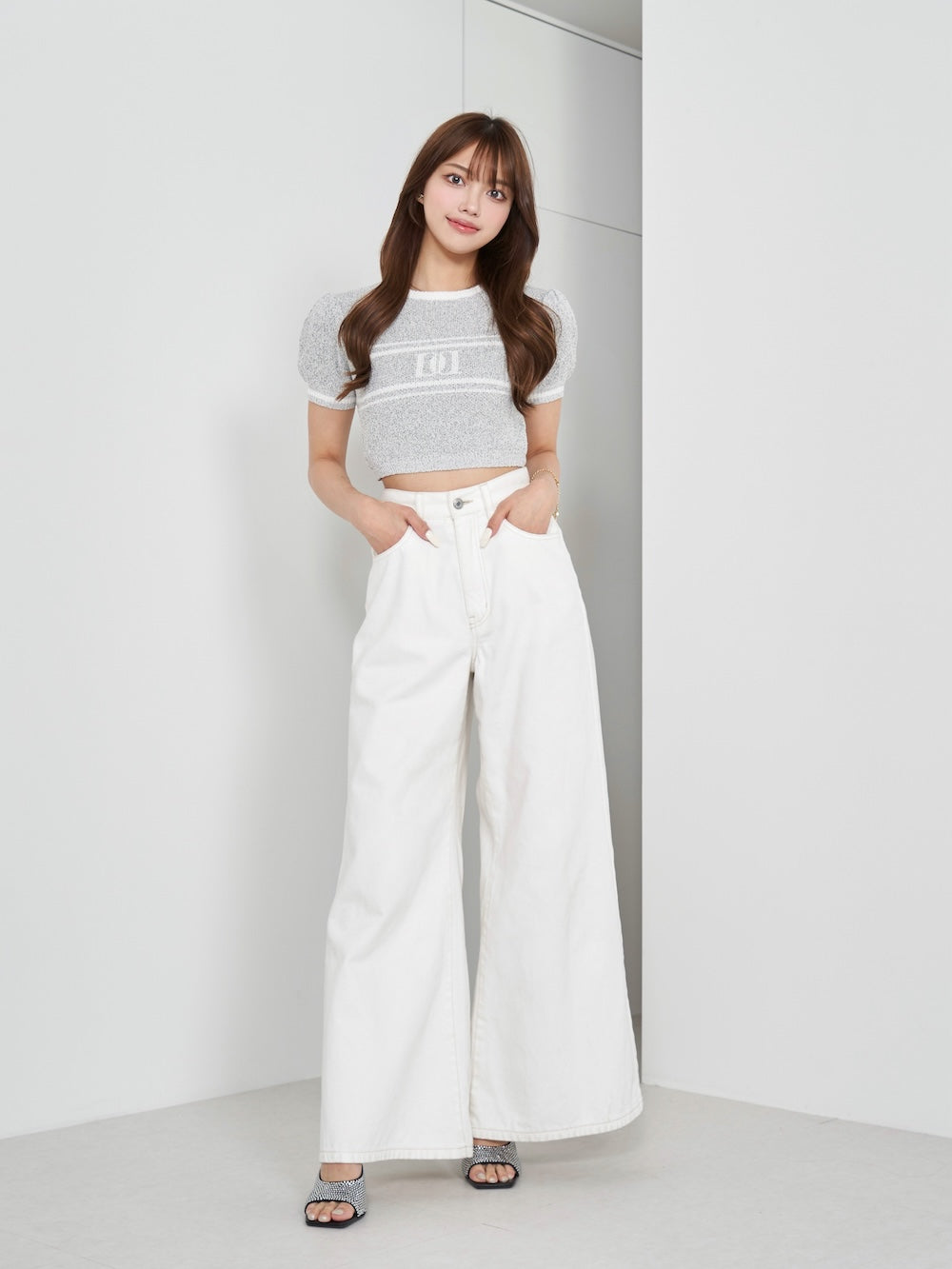モデル：163cm（着用サイズ：FREE　着用カラー：GRY）
