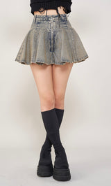 モデル：163cm（着用サイズ：M　着用カラー：I-BLU）